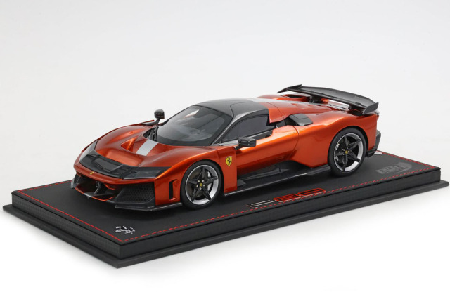 予約商品 ** BBR P18253G1V 1/18 Ferrari F80 Optional carbon Rame