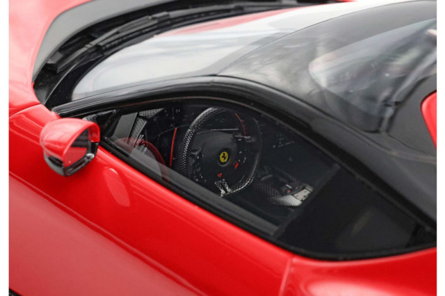 予約商品 ** BBR P18254A1V 1/18 Ferrari 12 Cilindri Panoramic Roof