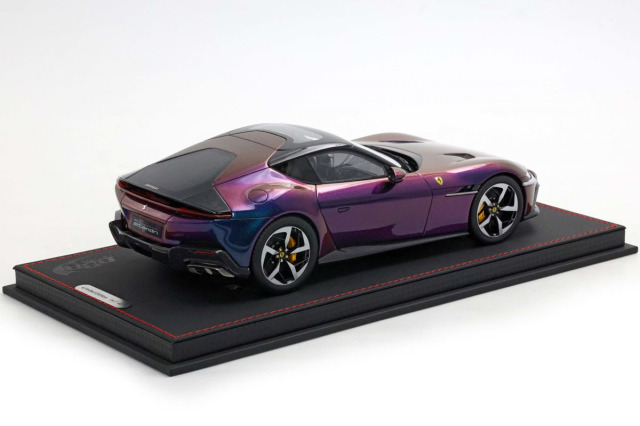 予約商品 ** BBR P18254CHA 1/18 Ferrari 12Cilindri Panoramic roof