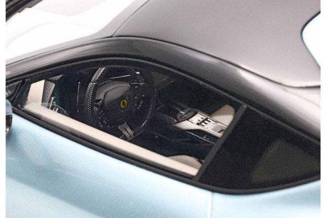 予約商品 ** BBR P18254DV 1/18 Ferrari 12 Cilindri Panoramic