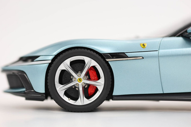予約商品 ** BBR P18254DV 1/18 Ferrari 12 Cilindri Panoramic