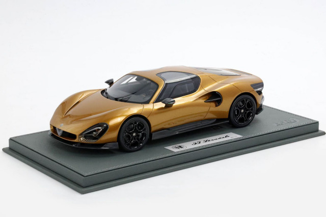 ** 予約商品 ** BBR P18264EV 1/18 Alfa Romeo 33 Stradale Ocra  Limited 133pcs （ケース付）
