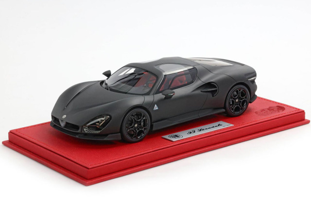 予約商品 ** BBR P18264GV 1/18 Alfa Romeo 33 Stradale Matt Carbon