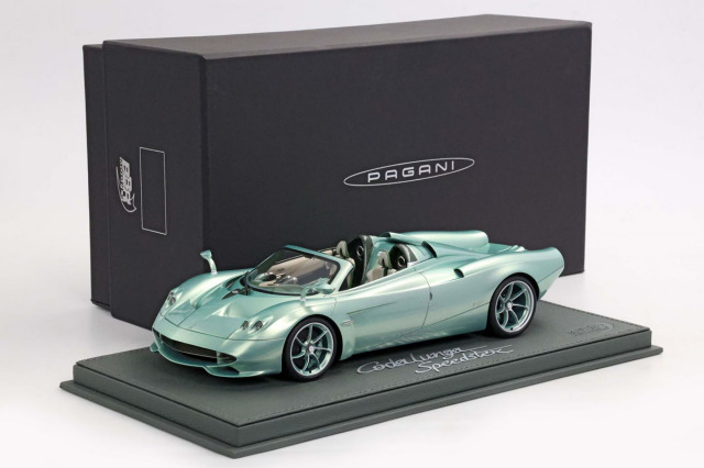 予約商品 ** BBR P18280AV 1/18 Pagani Huayra Codalunga Speedster