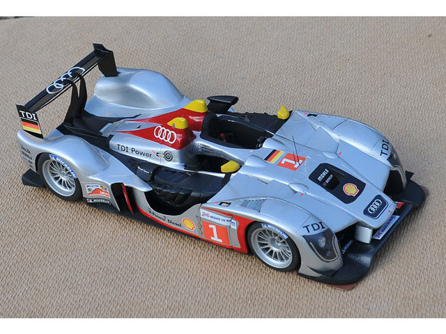【お取り寄せ商品】 Profil24 P24072 1/24 Audi R15 n°1/2/3 Le Mans 2009