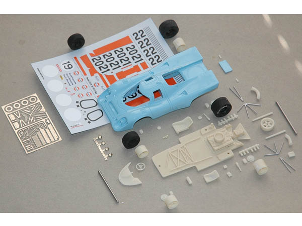 Profil P43006p 1/43 ポルシェ 917K Gulf LM70 プロポーション　プリペイントキット