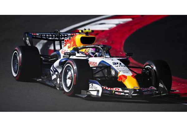 ** 予約商品 ** SPARK S9382 1/43 Visa Cash App Racing Bulls F1 Team VCARB 03 Chinese GP 2026 No.30 L.Lawson