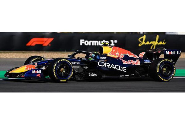 ** 予約商品 ** SPARK S9385 1/43 Oracle Red Bull Racing RB22 Chinese GP 2026 No.6 I.Hadjar