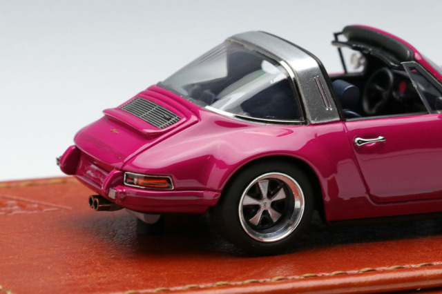 タイタン64 TM002I 1/64 シンガー 911 (964) タルガ ルビー