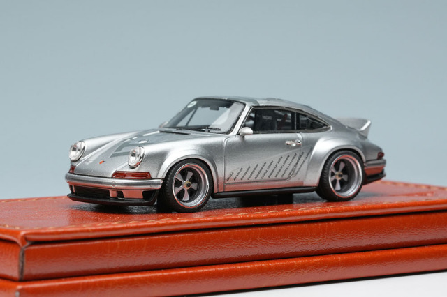 タイタン64 TM004D 1/64 シンガー DLS グッドウッド