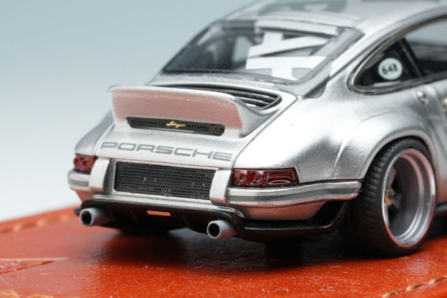 ミニカー　1/64 Singer DLS(シルバーメタリック) [TM004D] 予約 TM004D メイクアップ/タイタン64 1/64 シンガー Singer DLS