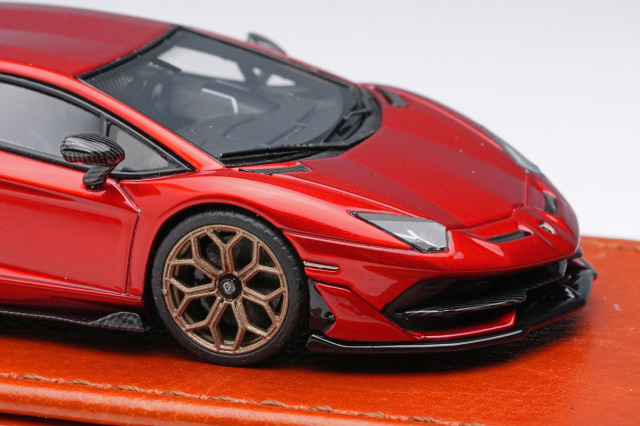 タイタン64 TM007C 1/64 ランボルギーニ アヴェンタドール SVJ 2018