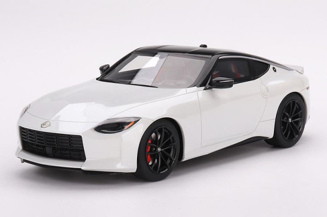 【お取り寄せ商品】 TOP SPEED TS0391 1/18 Nissan Z Performance 2023 Everest White (LHD)