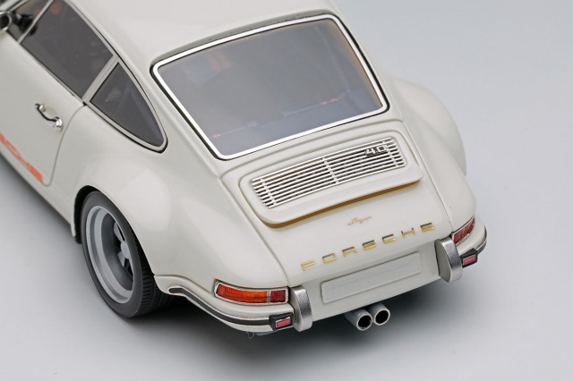 メイクアップ 1/43 シンガー 911 (964) アイボリーホワイト VISION 1/43 シンガー 911 (964) クーペ アイボリーホワイト