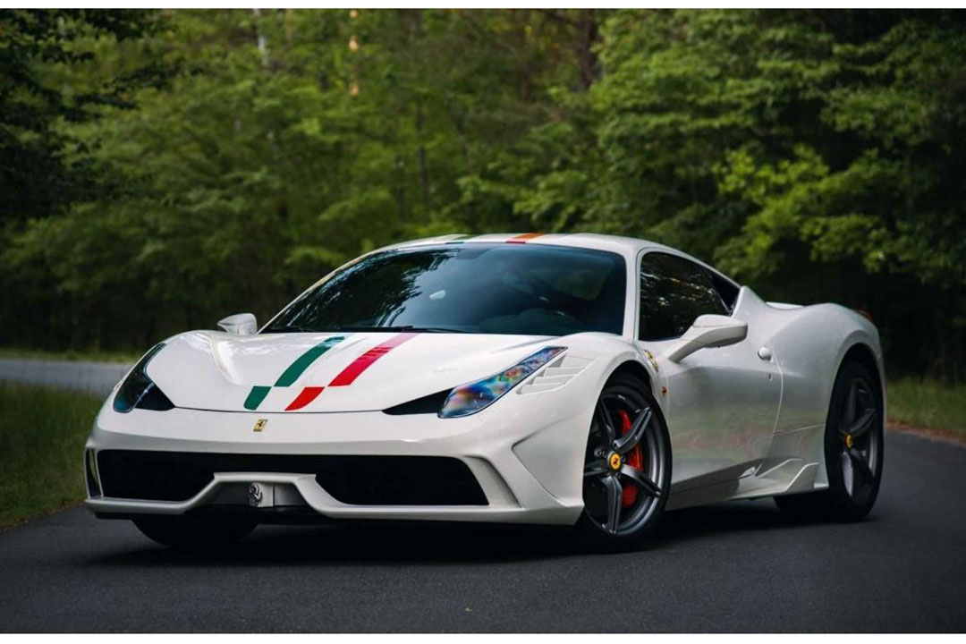 ** 予約商品 ** LOOKSMART LS1221C 1/12 Ferrari 458 Speciale Bianco Fuji - Italian Tricolore Livery