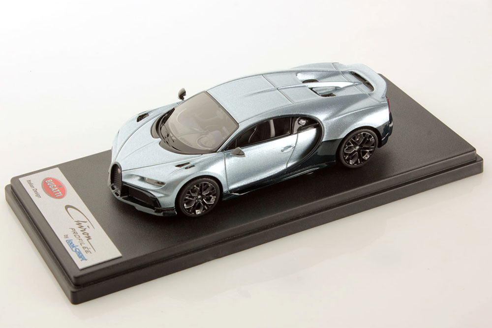 LOOKSMART LS545A 1/43 Bugatti Chiron Profilee Argent Atlantique / Blue Royale Carbon