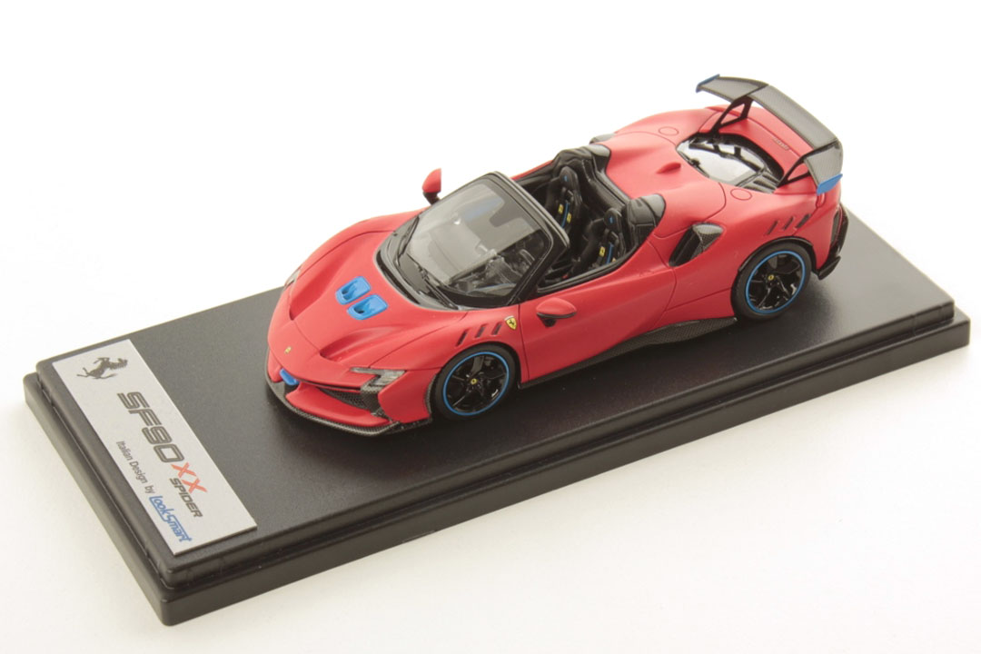 LOOKSMART LS552F 1/43 Ferrari SF90 XX Spider Rosso Le Mans Matt