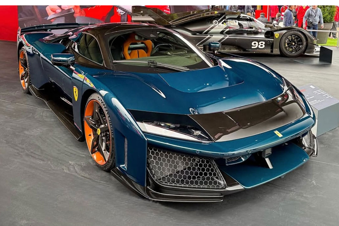 ** 予約商品 ** LOOKSMART LS559M 1/43 Ferrari F80 Full Bue Carbon