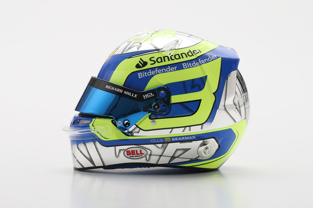 ** 予約商品 ** LOOKSMART LSHEL019 1/5 Helmet Oliver Bearman Scuderia Ferrari HP Saudi Arabian GP 2024