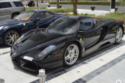 ** 予約商品 ** BBR HE182509DIE 1/18 Ferrari Enzo Nero DS - Silver wheels (Diecast Full Open)（ケース付）