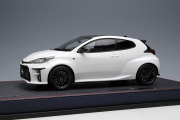 【お取り寄せ商品】 IDEA IM096A 1/18 Toyota GR Yaris RZ 2020 Super White 2