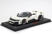 BBR P18253CV 1/18 Ferrari F80 Optional carbon Bianco Italia - Bicolor Carbon/Silver wheels  Limited 48pcs （ケース付）