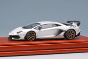 ** 予約商品 ** Titan64 TM007D 1/64 Lamborghini Aventador SVJ 2018 Balloon White Limited 300pcs