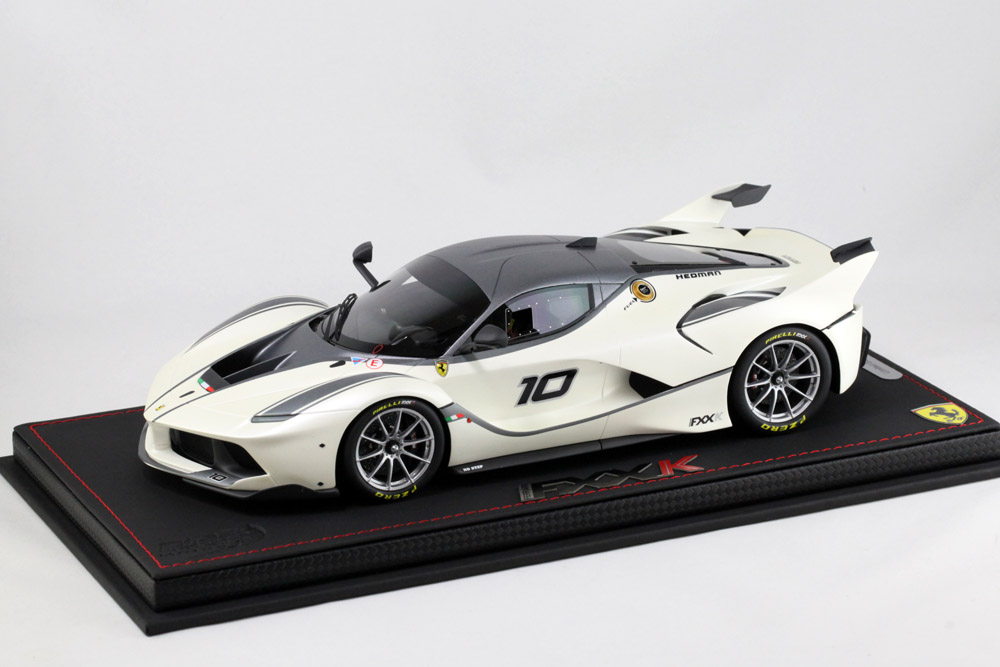 BBR P18119MV 1/18 フェラーリ FXX K no.10 Bianco Fuji Matt （マット 