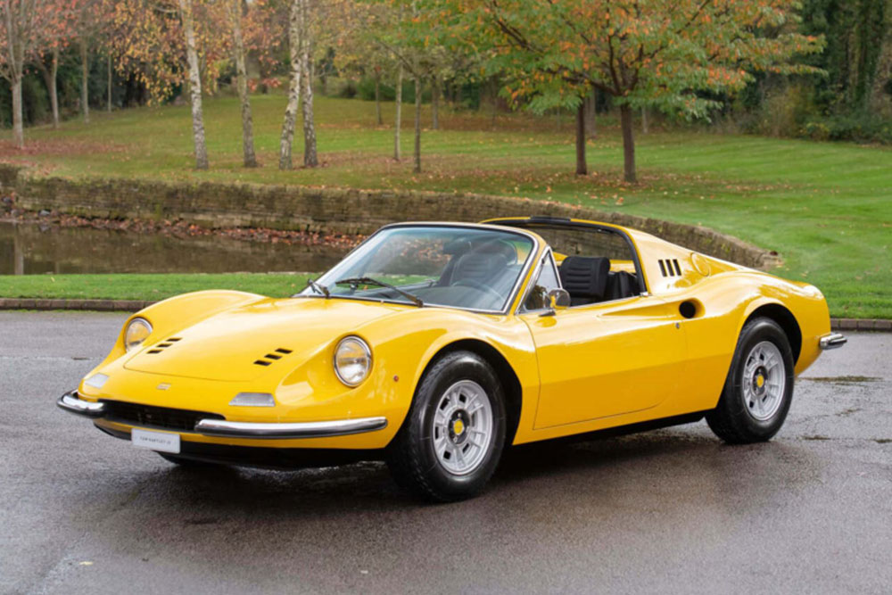 ** 予約商品 ** BBR P18152D 1/18 Ferrari Dino 246 GTS 1972 Giallo Modena - Black interior Limited 46pcs （ケース付）