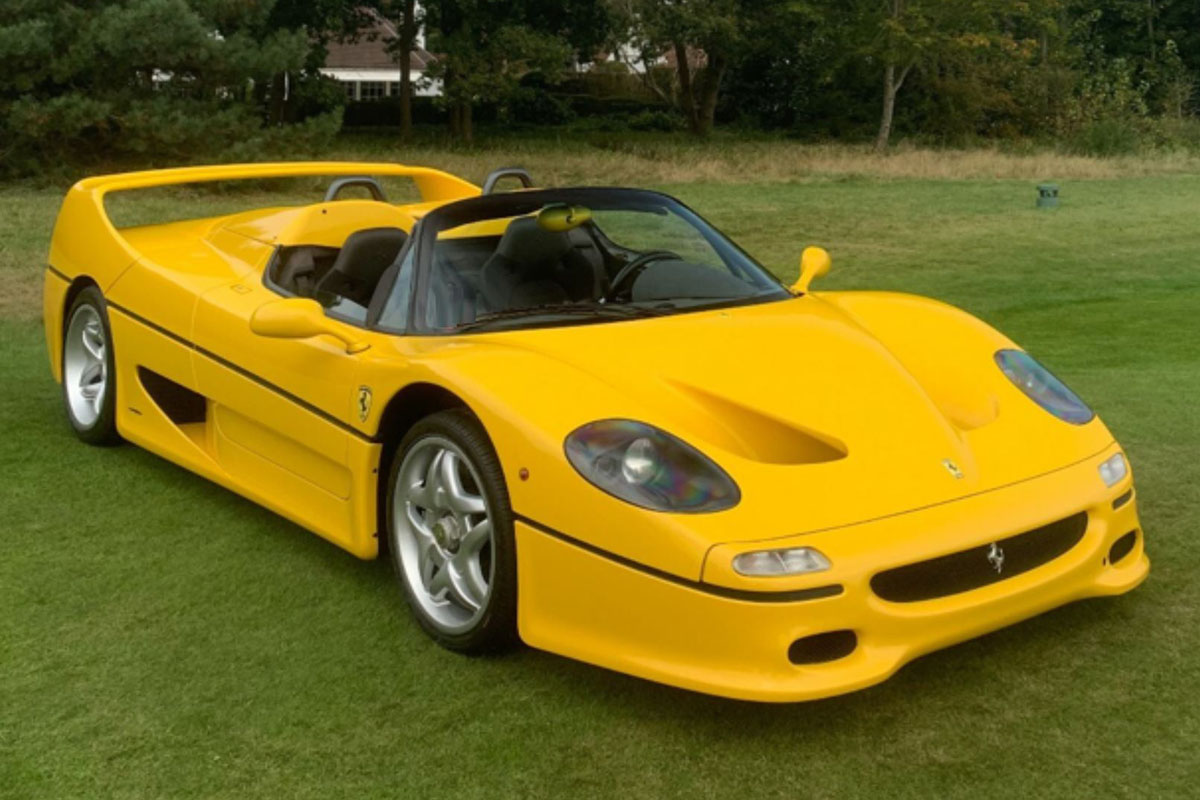 ** 予約商品 **  BBR P18190B1V 1/18 Ferrari F50 Spider 1995 Yellow - Black interiors & Headlights （ケース付）