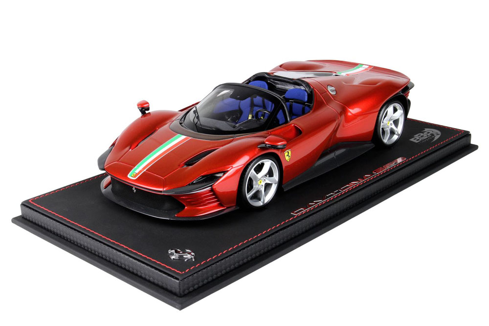 ** 予約商品 ** BBR P18214AIFV 1/18 Ferrari Daytona SP3 Serie Icona Rosso Magma / Italian Stripe Limited 21pcs （ケース付）