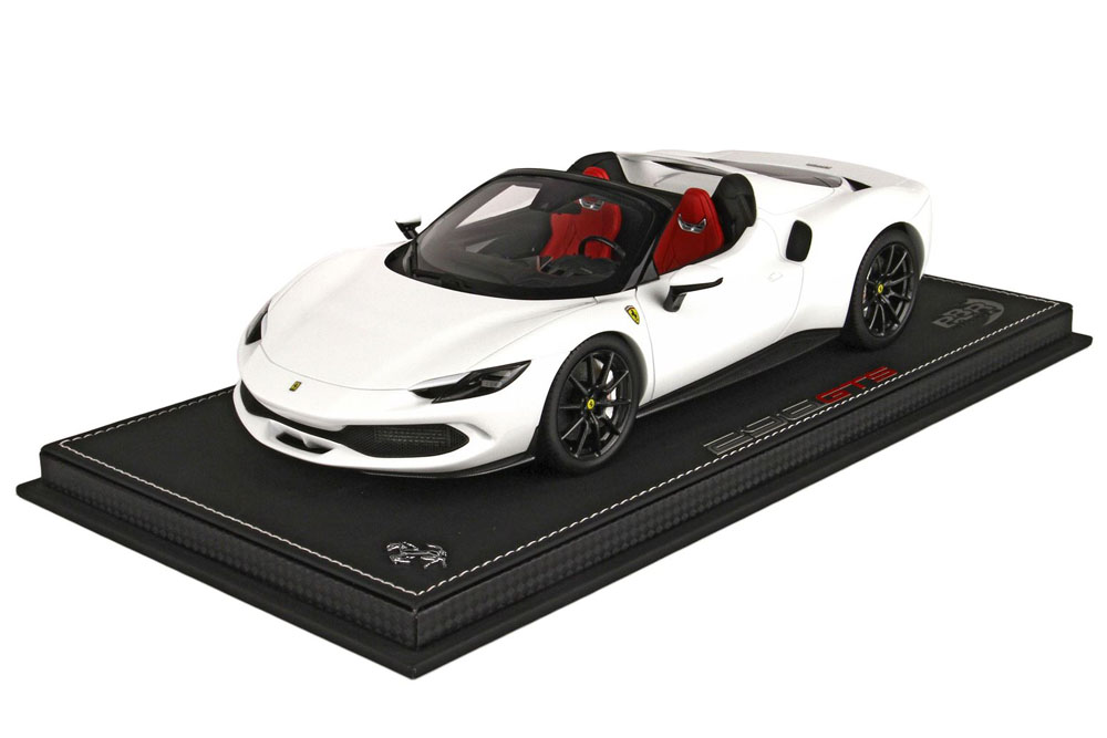 BBR P18215BV 1/18 Ferrari 296GTS Bianco Cervino / Carbon wheels Limited 50pcs （ケース付）