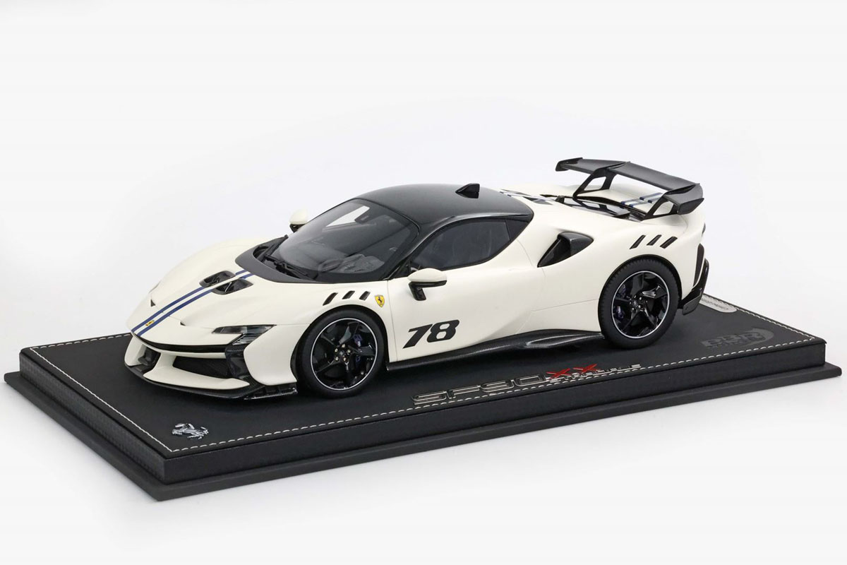 BBR P18237PV 1/18 Ferrari SF90XX Stradale Bianco Italia Matt （ケース付）