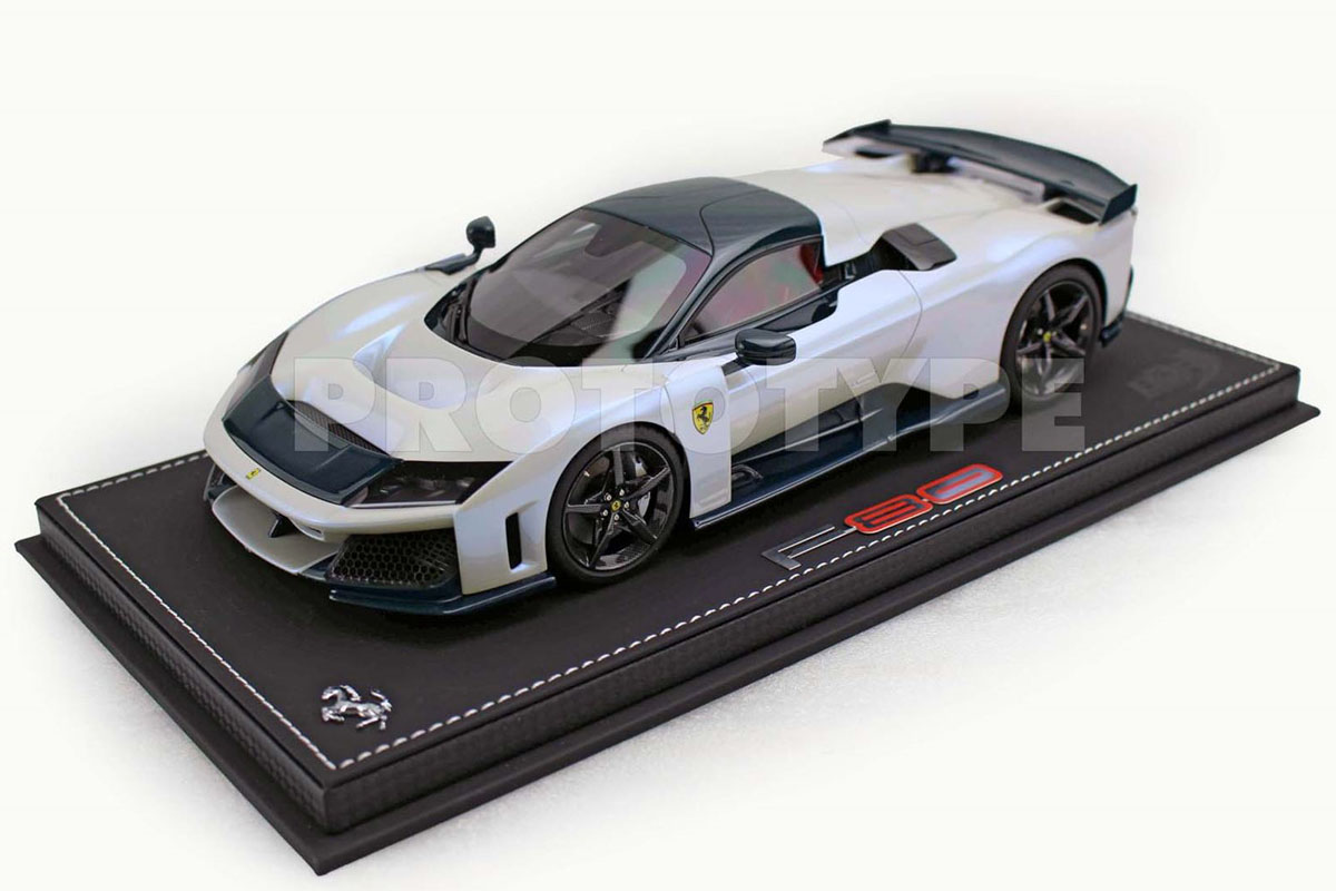 ** 予約商品 ** BBR P18253S 1/18 Ferrari F80 Bianco Onda Marina - Carbon Blue details Limited 49pcs（ケース付）