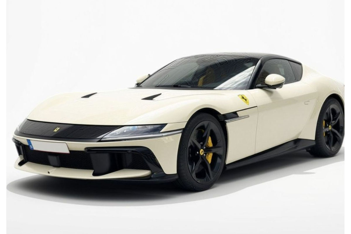 ** 予約商品 ** BBR P18254I 1/18 Ferrari 12 Cilindri Panoramic roof Avorio （ケース付）