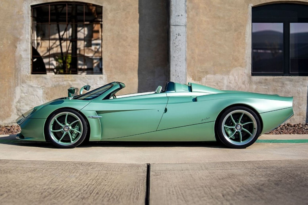 ** 予約商品 ** BBR P18280AV 1/18 Pagani Huayra Codalunga Speedster Verde Speedster （ケース付）