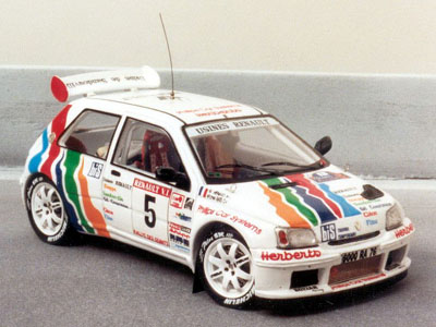 RENAISSANCE int13dPO Renault CLIO MAXI Gr.A 'usines Renault'95