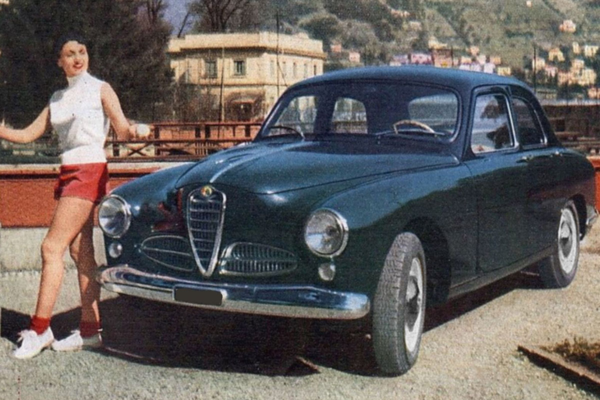 ** 予約商品 ** BBR RGM18003B 1/18 Alfa Romeo 1900 Blu Marina