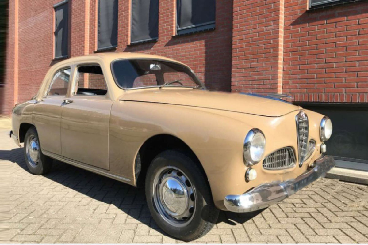 ** 予約商品 ** BBR RGM18003D 1/18 Alfa Romeo 1900 Nocciola