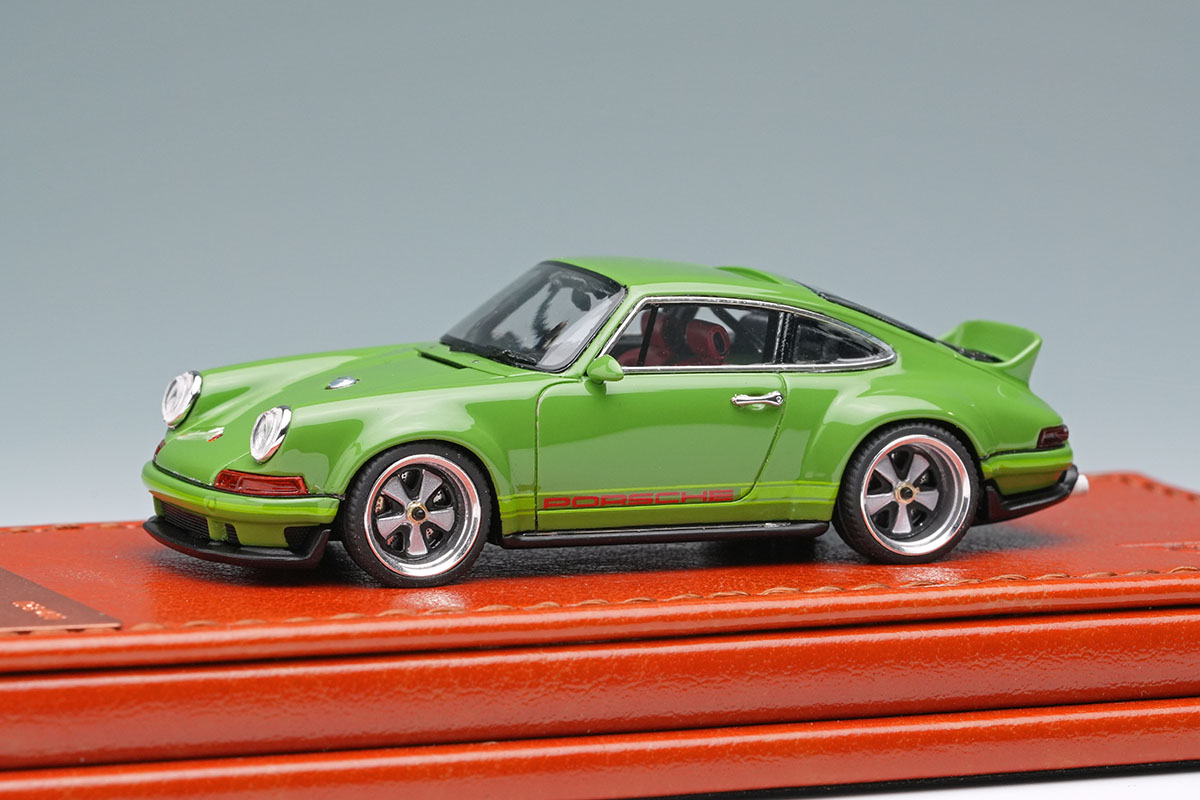 【お取り寄せ商品】 Titan64 TM004B 1/64 Singer DLS Green Limited 400pcs