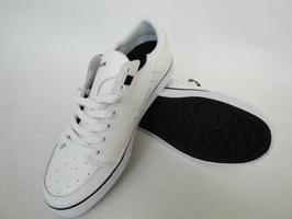 新品 GRAVIS グラビス TARMAC VULC LＸ メンズ WHITE/BLACK