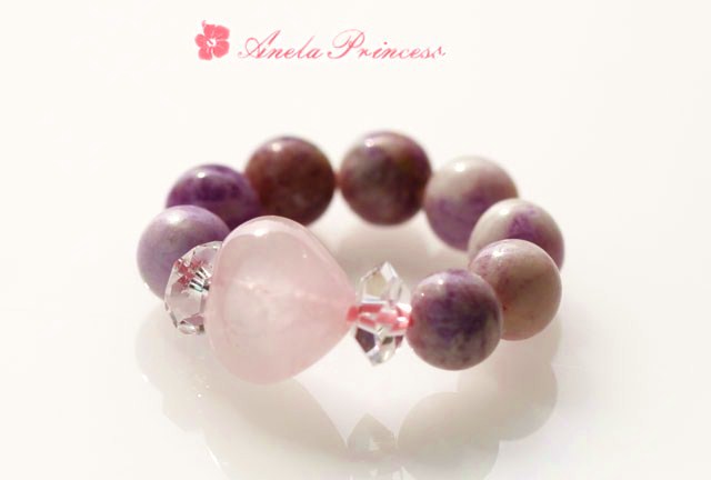 直観力を高め素敵な恋愛を引き寄せるパワーストーン指輪