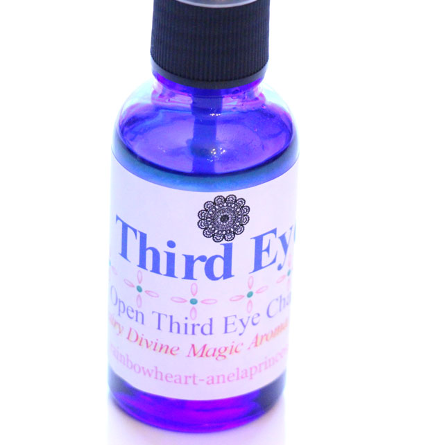 妖精の第三の目を開くサードアイチャクラアロマスプレー３０ｍｌ（Open Third Eye Chakra Aroma Spray)