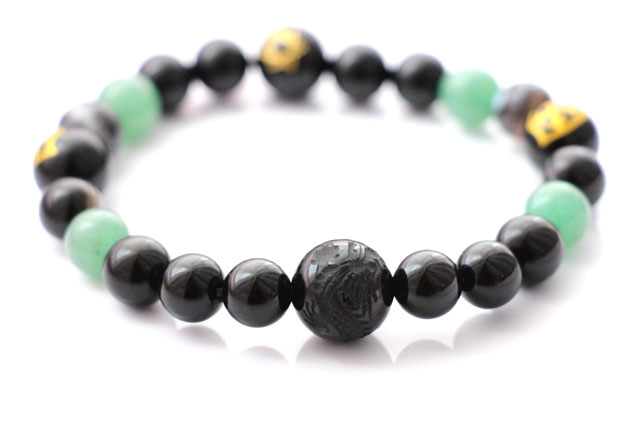 ドラゴンの守り盾・健康・守護浄化オニキスパワーストーンブレスレット（グリーン）