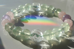 プレナイトと水晶、ローズクォーツ薔薇のパワーストーンブレスレット「真実の目を開く」