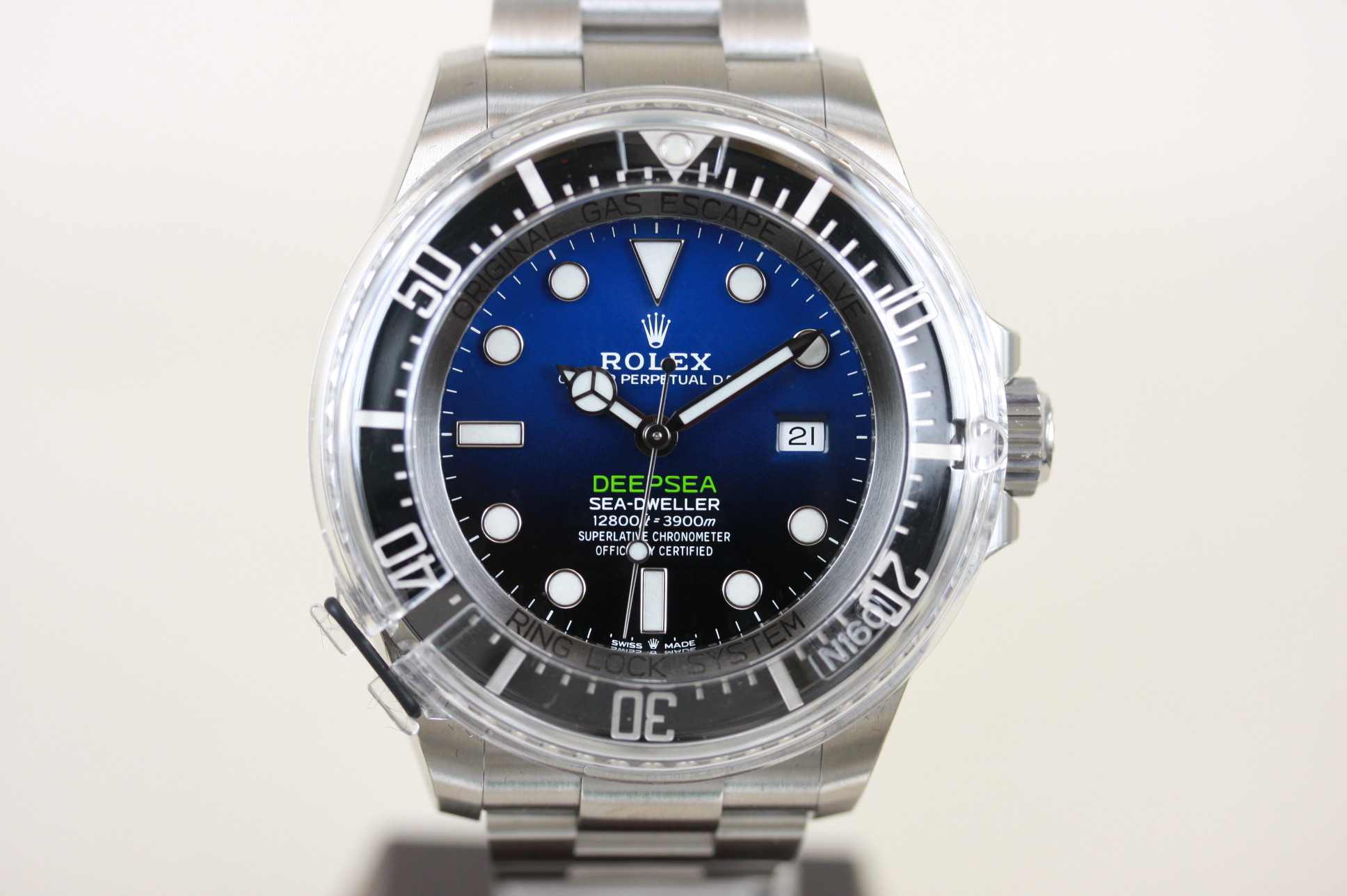 ディープシー　Dブルー　126660 ランダム番　SOLD