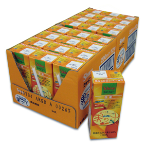 ニンジン　りんご　ジュース　生姜が入った　果の汁　飲みやすい　ジュースです