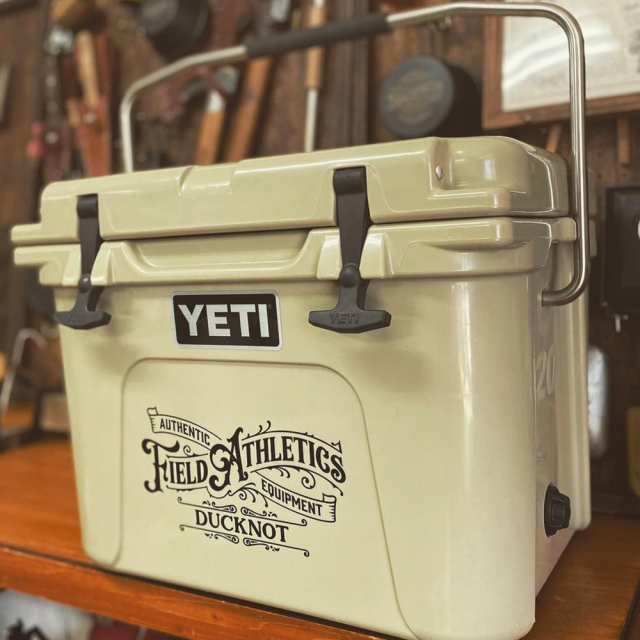 ＜送料無料＞ DUCKNOT FIELD ATHLETICS カッティングステッカー