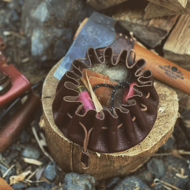 ティンダーポーチ