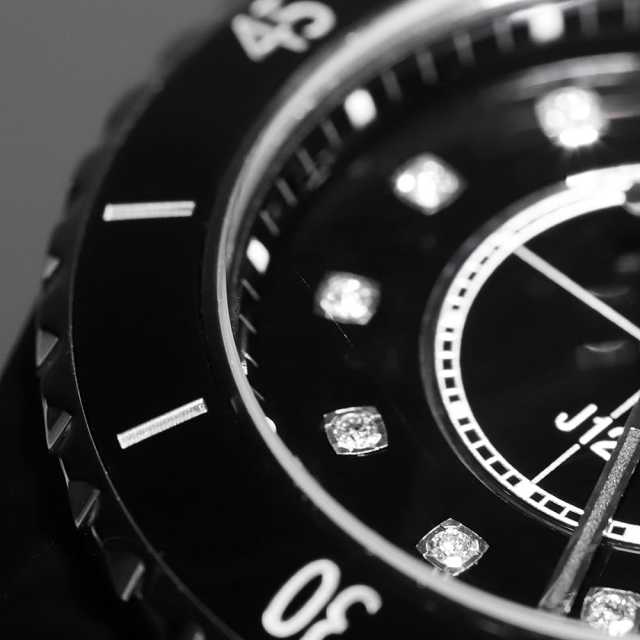 H5701 ブラック CHANEL（シャネル）J12 黒セラミック 12Pダイヤ 中古